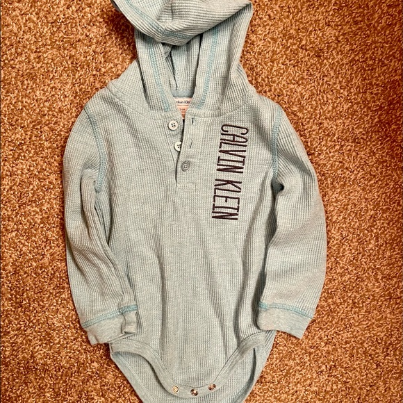Calvin Klein long sleeve onesie - 24 months - Picture 1 of 3